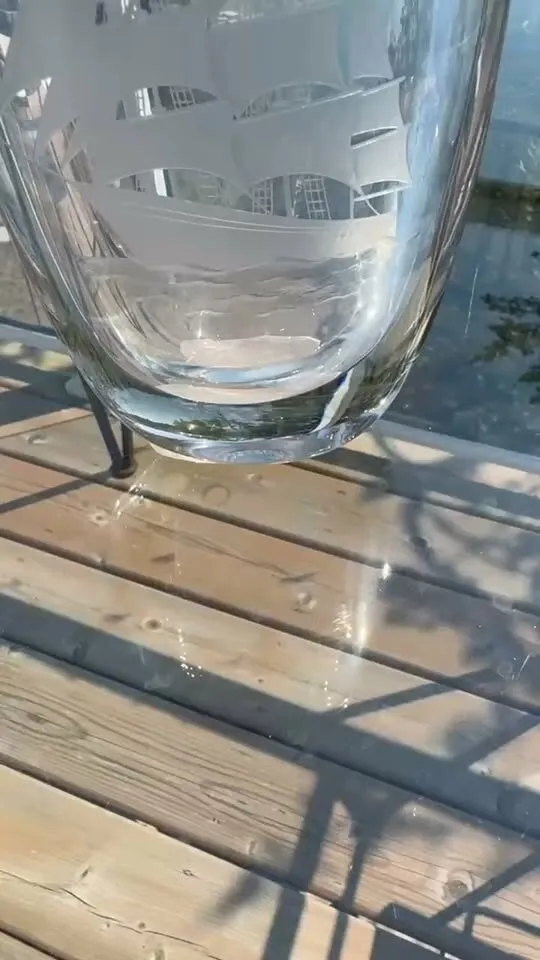 MCM Swedish Crystal Vase 8" - Kosta Glass Hand Engraved Sailing Ship-Signed - photo 1