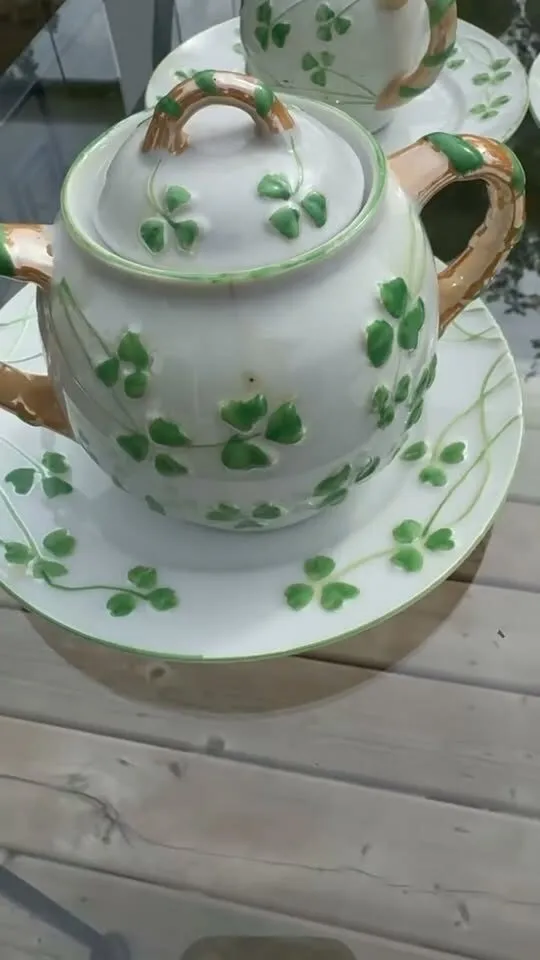 Rare Vintage Erin Ireland Bamboo Handle Shamrock China Tea Set (16-Piece) - photo 1