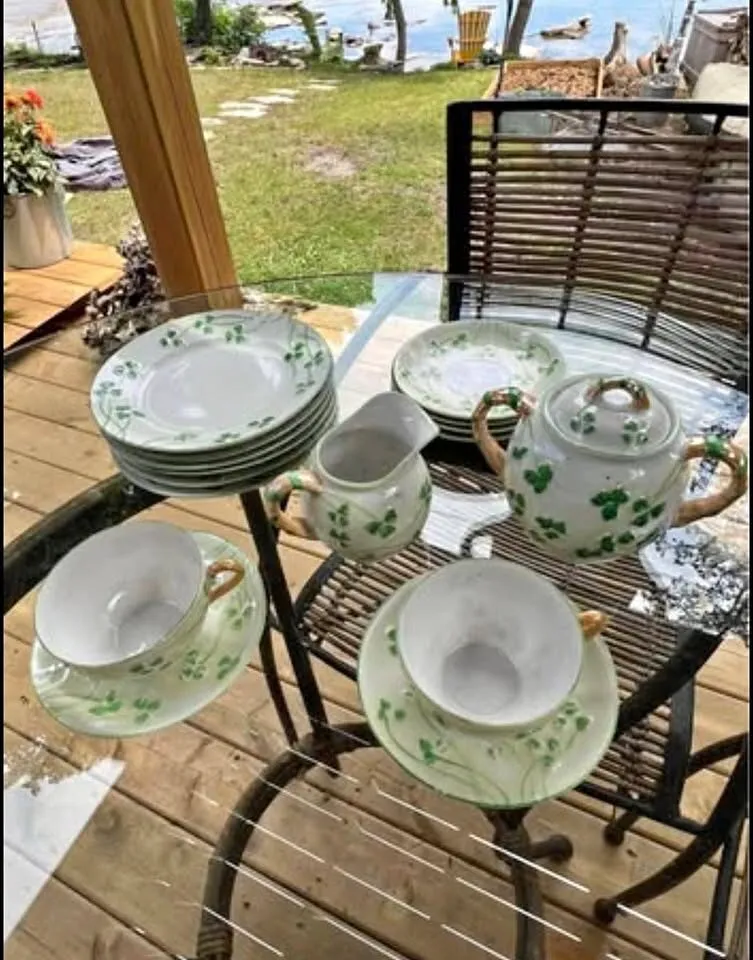 Rare Vintage Erin Ireland Bamboo Handle Shamrock China Tea Set (16-Piece) - photo 2