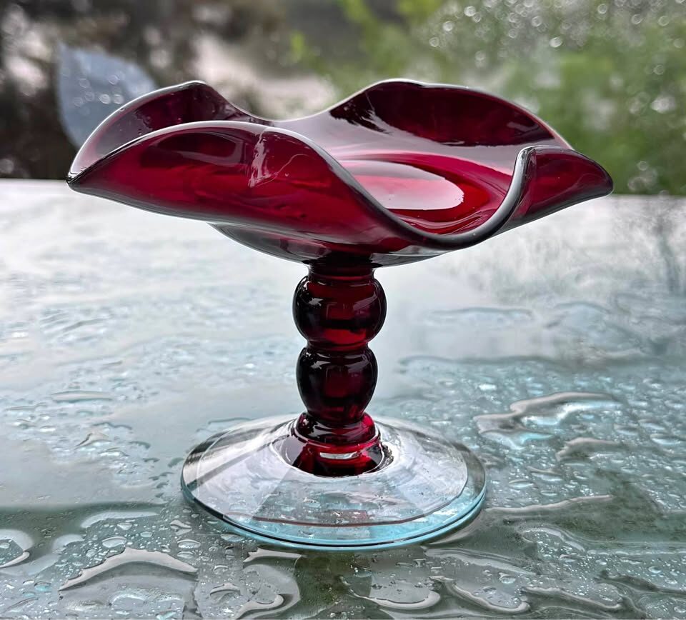 Vintage MCM Ruby Red Ruffled Art Glass Pedestal Candy Dish - photo 2