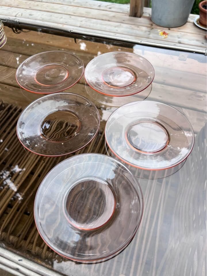 Set of 5 Vintage Pink Depression Glass Saucers / Small Plates - photo 2