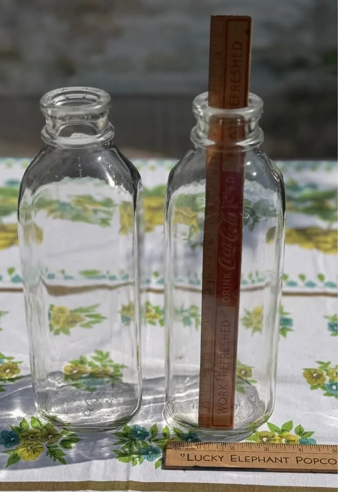 Vintage 1950s Canadian Milk Bottles (Pair of 2) - photo 3