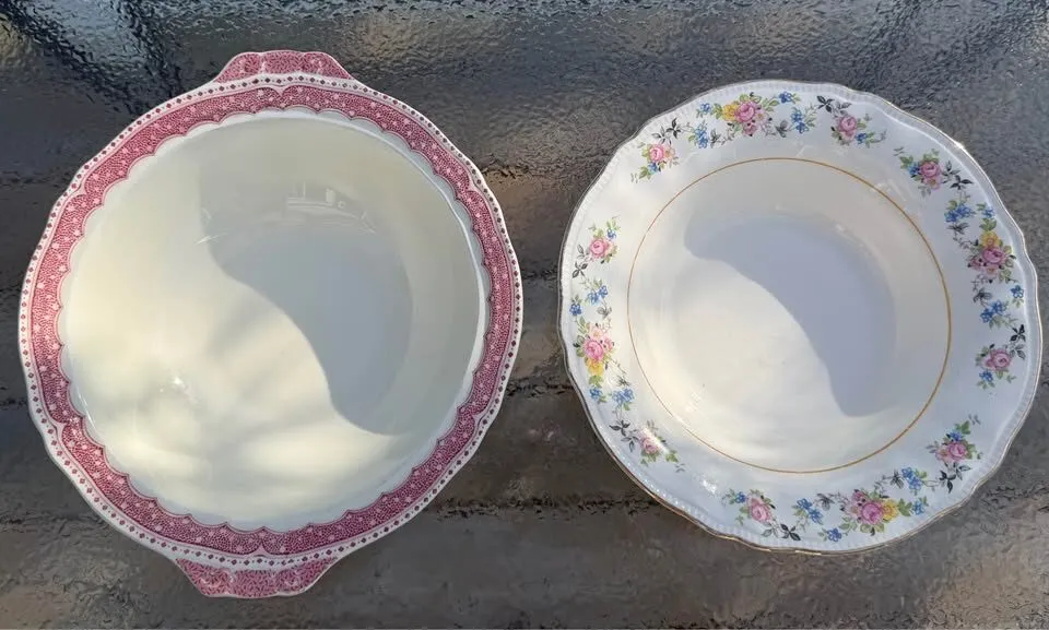 Vintage 1940s Serving Bowls - English Grindley & Canadian Sovereign Potters - photo 2