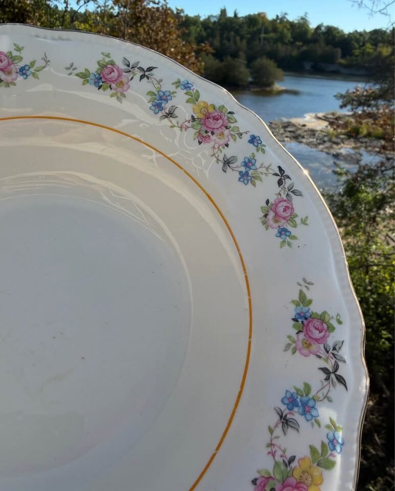 Vintage 1940s Serving Bowls - English Grindley & Canadian Sovereign Potters - photo 9