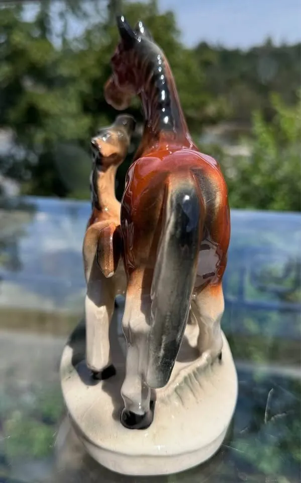 Dream Room Decor! Horse Figurine Vintage Ceramic Mare & Foal - photo 4