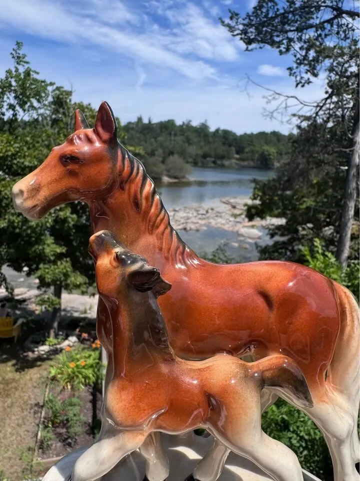 Dream Room Decor! Horse Figurine Vintage Ceramic Mare & Foal - photo 8