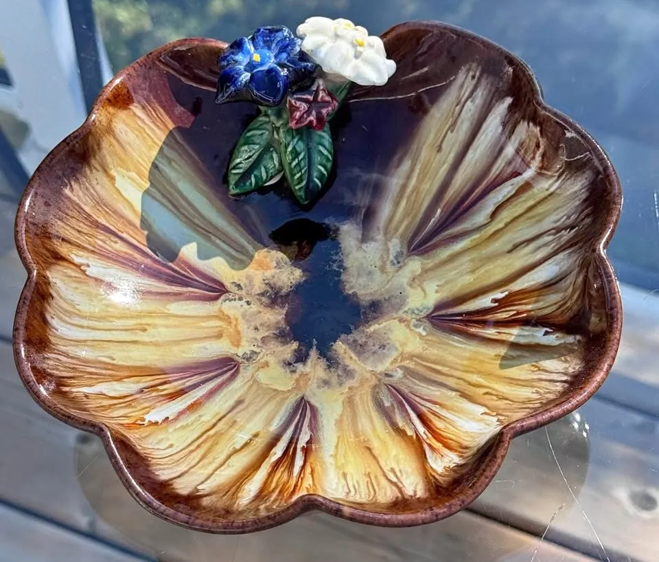 Vintage St. Peter Graz Austrian Pottery Bowl - Mold 36 - photo 1