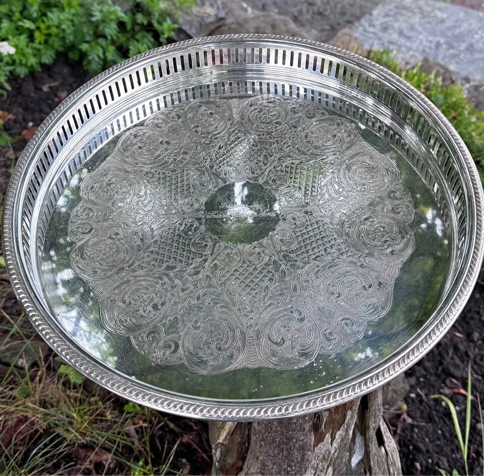 Vintage 15.5” Silver Presentation Tray - Detailed Gallery Rim Canadian Memorabilia - photo 2