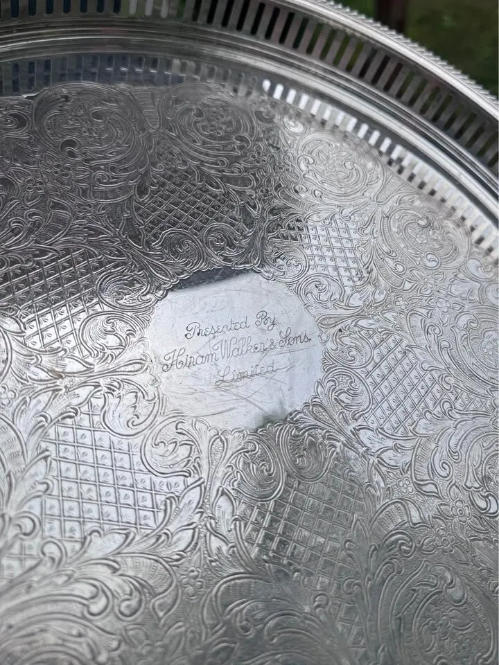 Vintage 15.5” Silver Presentation Tray - Detailed Gallery Rim Canadian Memorabilia - photo 3