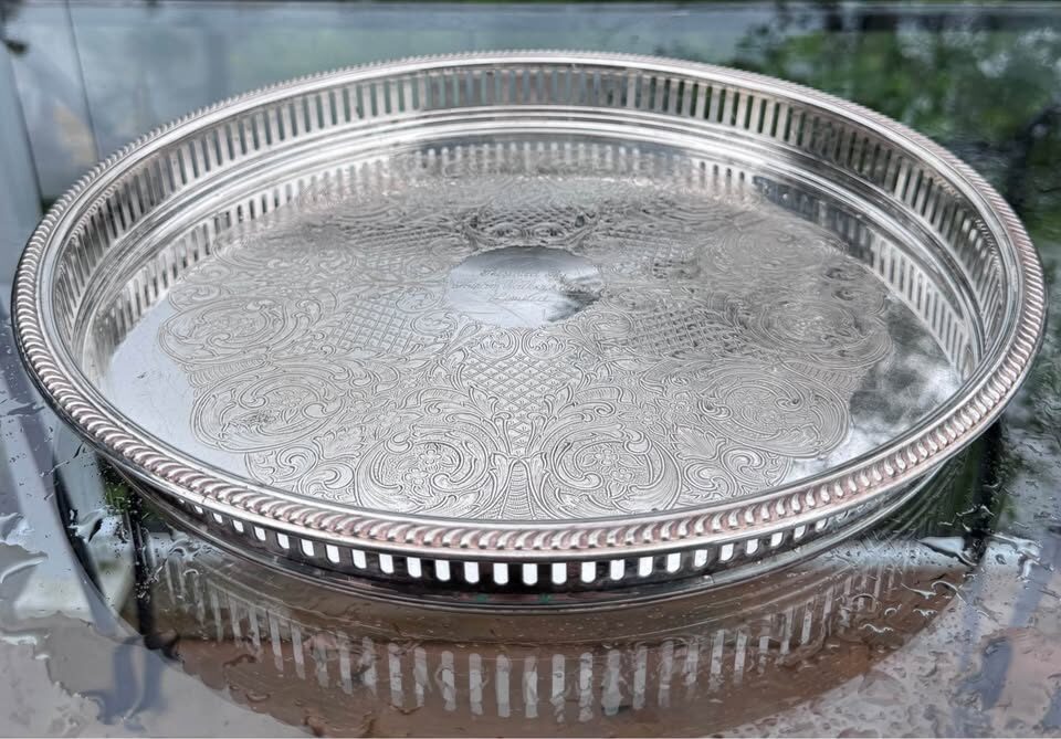 Vintage 15.5” Silver Presentation Tray - Detailed Gallery Rim Canadian Memorabilia - photo 4