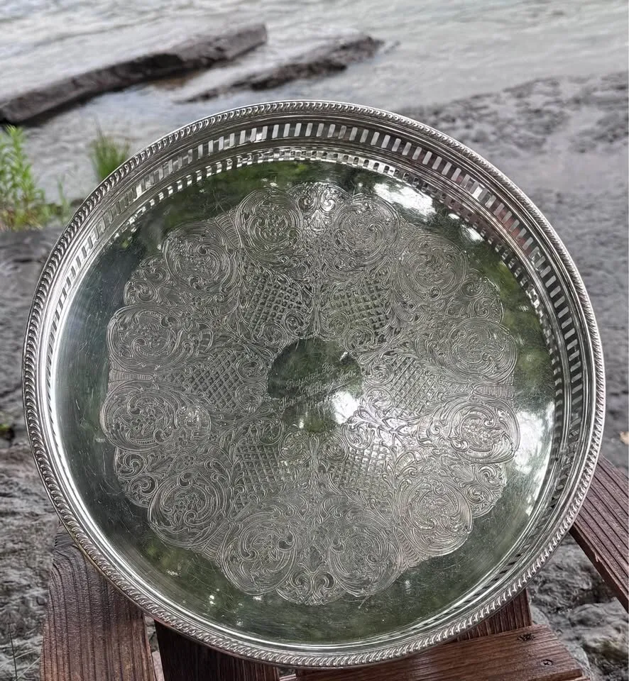 Vintage 15.5” Silver Presentation Tray - Detailed Gallery Rim Canadian Memorabilia - photo 8