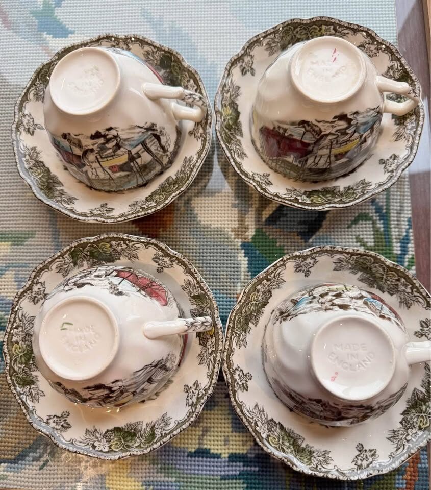 Vintage Johnson Bros Friendly Village Tea Cups & Saucers Set of 4 Made in England, Ice House - photo 3