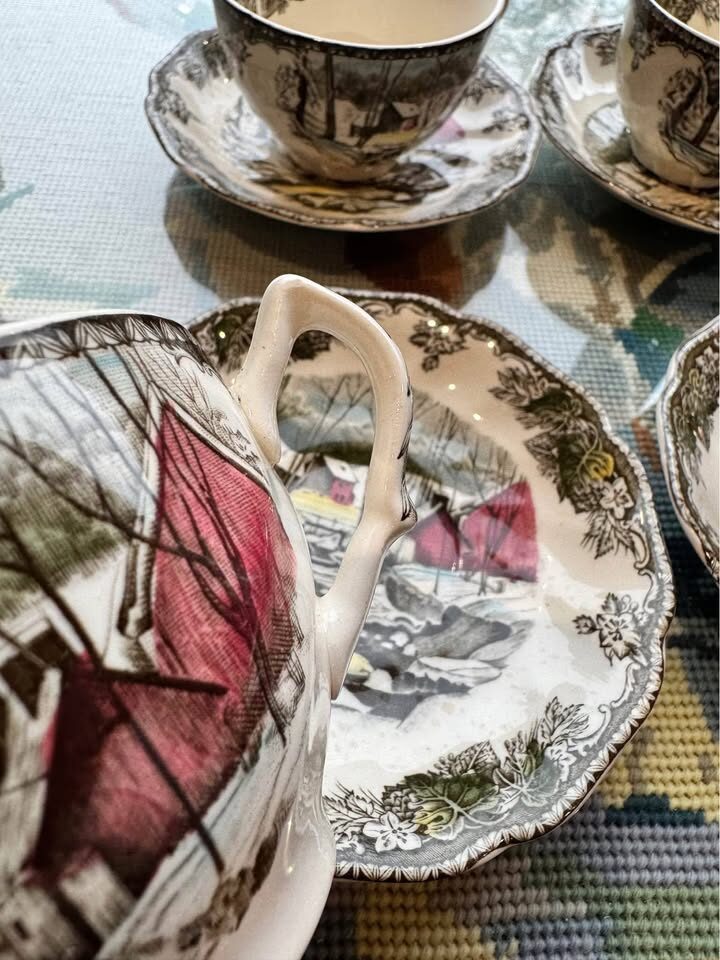 Vintage Johnson Bros Friendly Village Tea Cups & Saucers Set of 4 Made in England, Ice House - photo 4