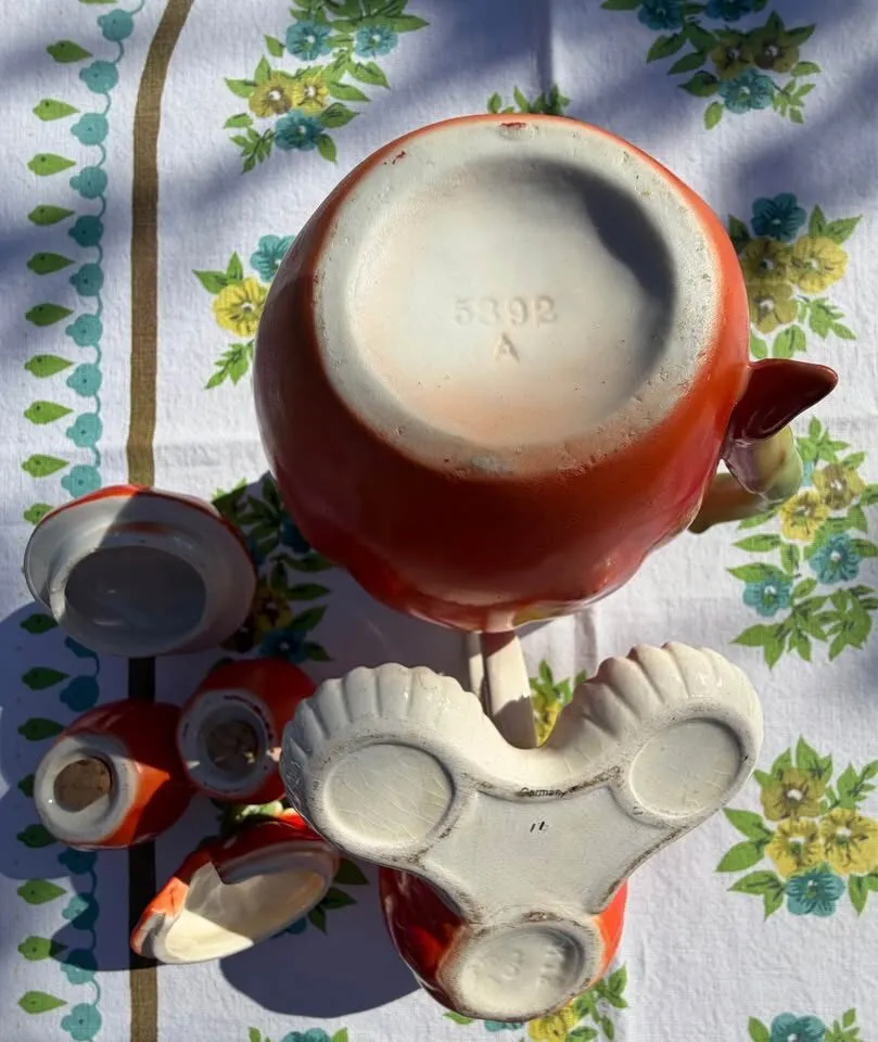Antique German Tomato Cruet Set & Royal Bayreuth Teapot 5392 A c.1895-1910 - photo 3