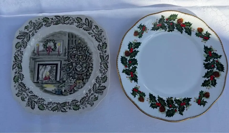 Vintage English Christmas Wall Display Plates (Set of 2) – Hardware Included - photo 3