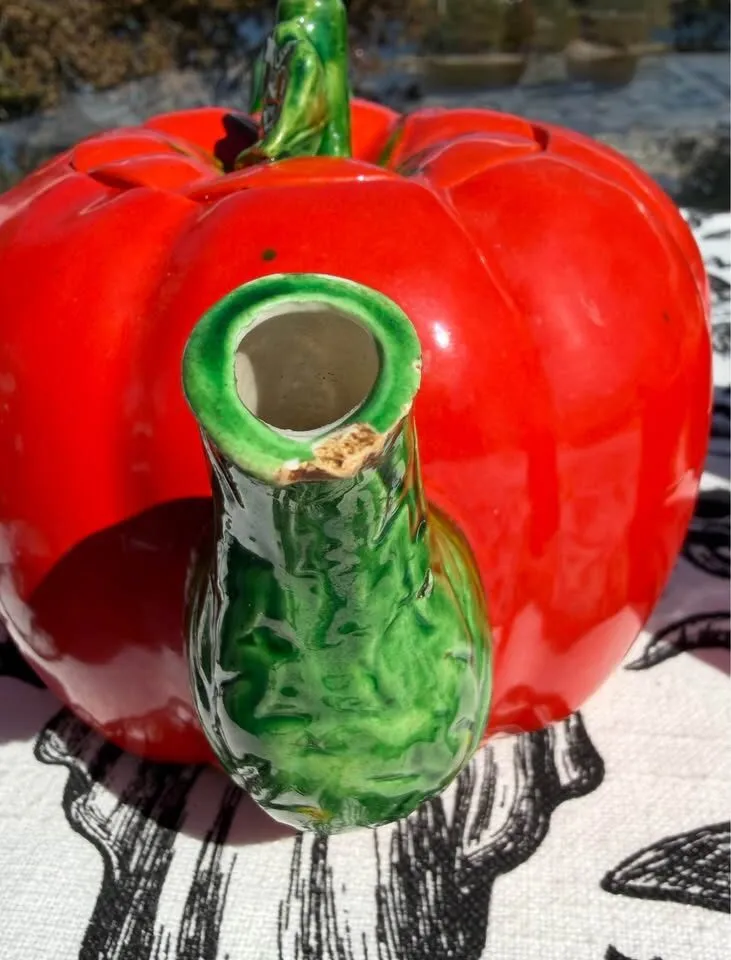 Rare Vintage 1950s Maruhon Ware Tomato Set - Featuring Rare Screw-Bottom Shakers & Matching Cups - photo 7