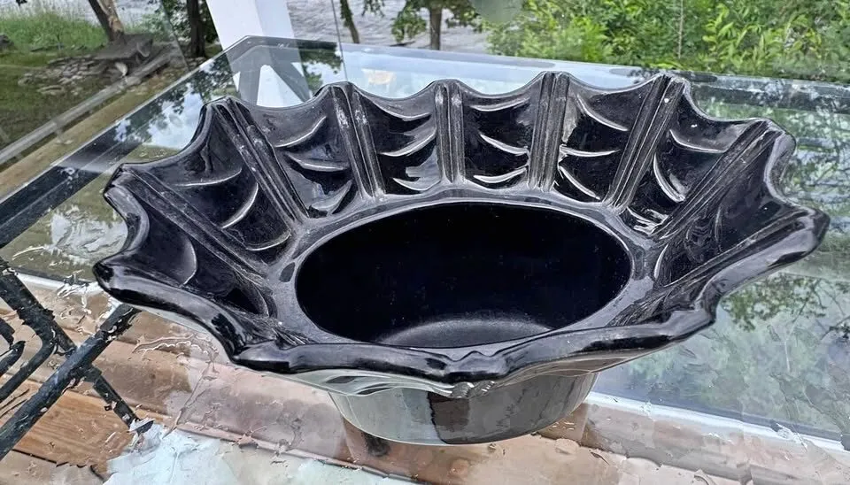 1957 Miramar of California Black Ruffled Ceramic Planter/bowl MCM - photo 1