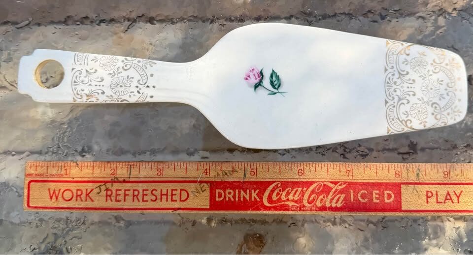 Vintage Porcelain Cake & Pie Server - Floral & Gold Filigree - photo 2