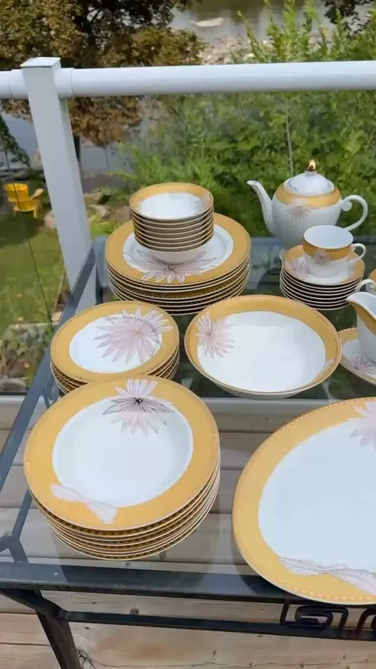 Vintage Royal Doulton "Wood Stock" Fine Bone China - Huge 52-Piece Set - photo 1