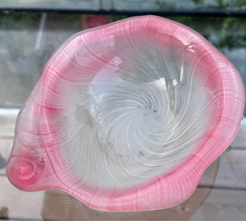 Vintage Mikasa Laslo Pink Swirl Shell Glass Bowl - Frosted Ombré - photo 2