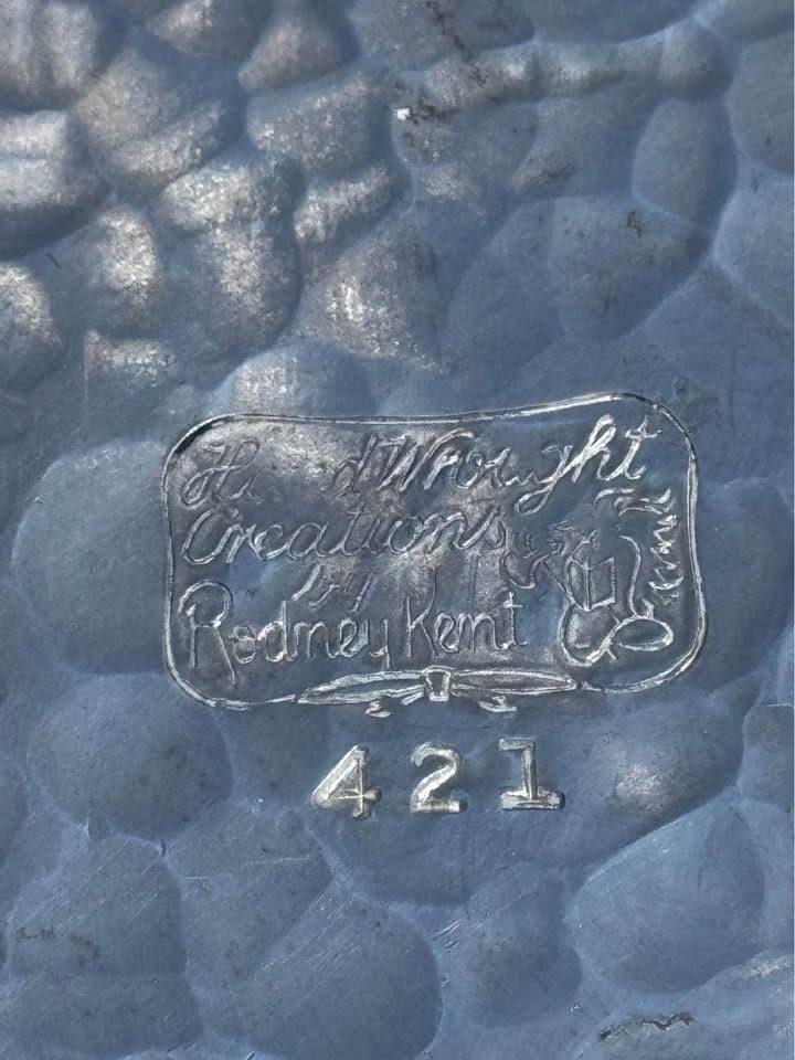 Vintage Rodney Kent Hand Wrought Hammered Aluminum Tulip Serving Tray (Pattern #421) - photo 4