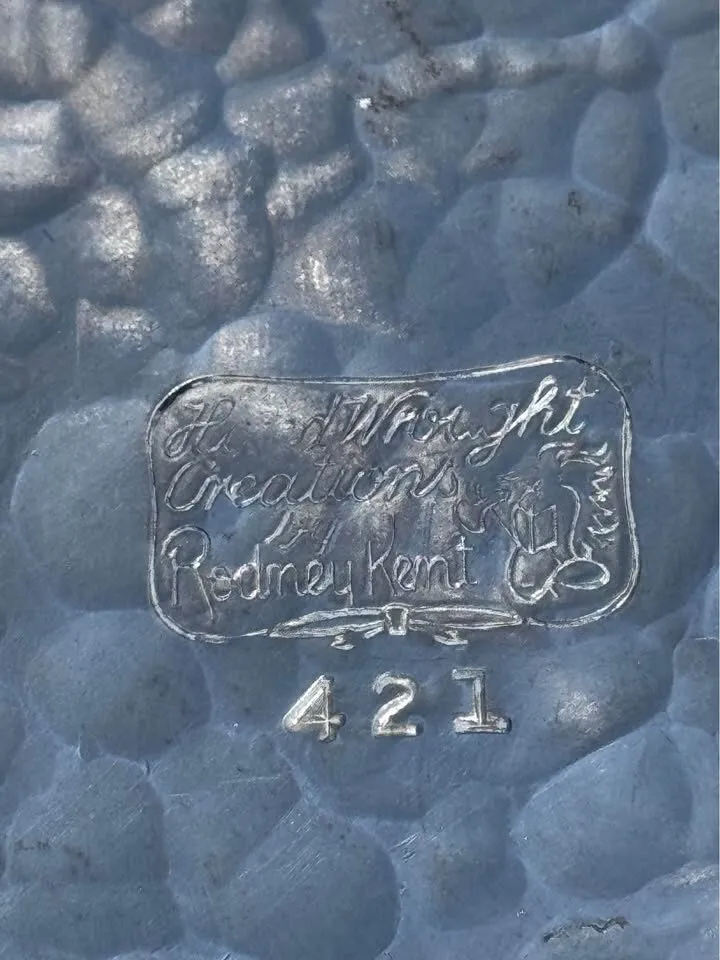Vintage Rodney Kent Hand Wrought Hammered Aluminum Tulip Serving Tray (Pattern #421) - photo 4