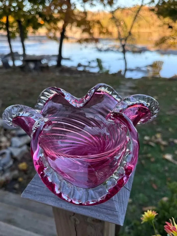 Vintage Ridged Swirls Art Glass Bowl - photo 2