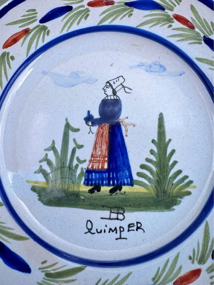 Antique French HB Quimper 5" Plate Hand-Painted Folk Art c. 1910 - photo 1