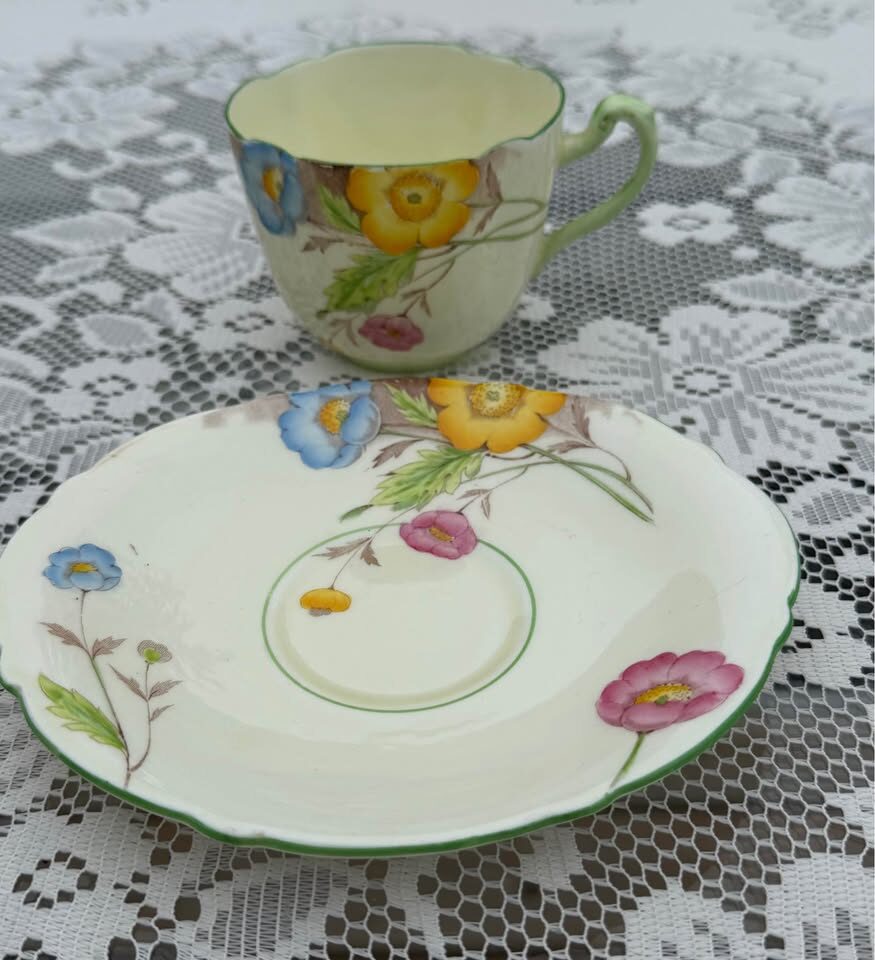 Rare 1930s Paragon Oval Teacup & Saucer Set – Mint Condition - photo 4
