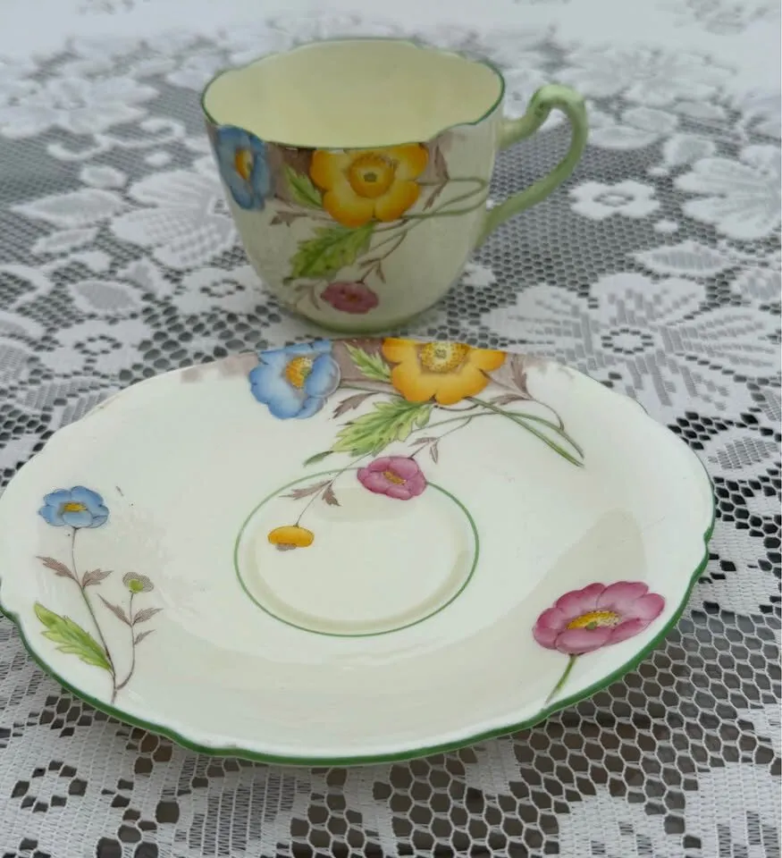Rare 1930s Paragon Oval Teacup & Saucer Set – Mint Condition - photo 4