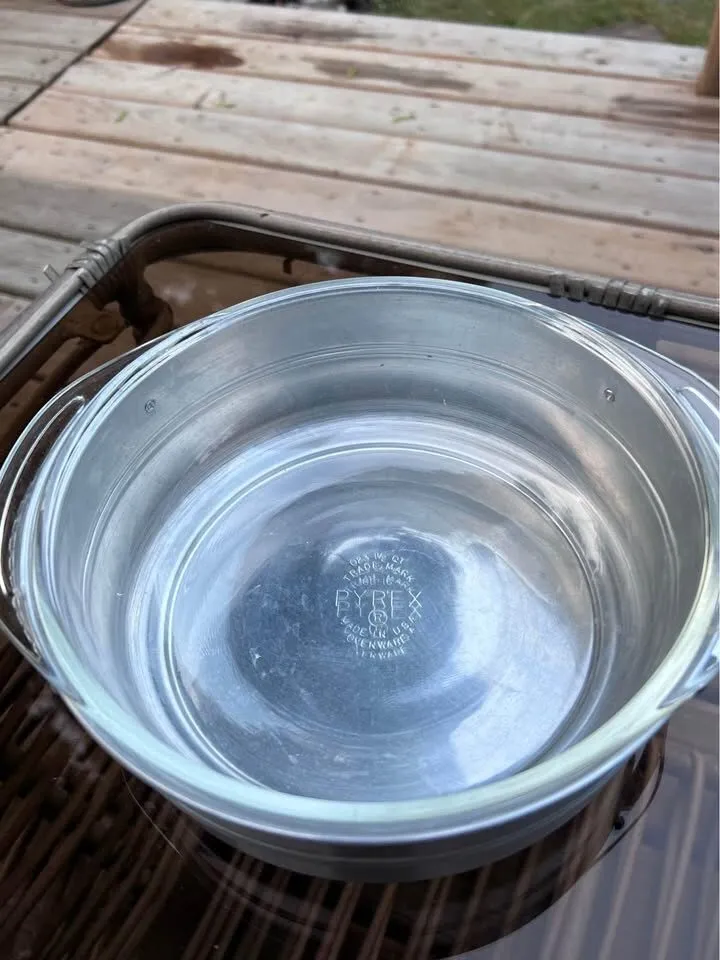 Vintage Pyrex Ovenware Bowl with Etched Aluminum Carrier - photo 2