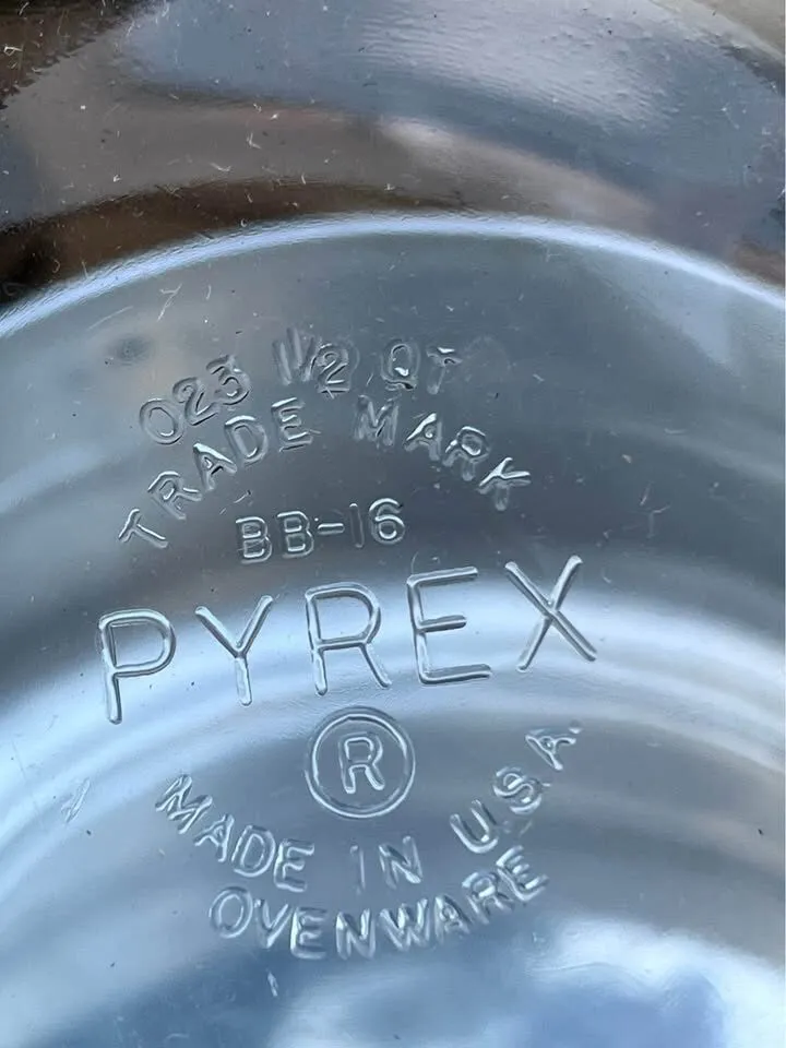 Vintage Pyrex Ovenware Bowl with Etched Aluminum Carrier - photo 5