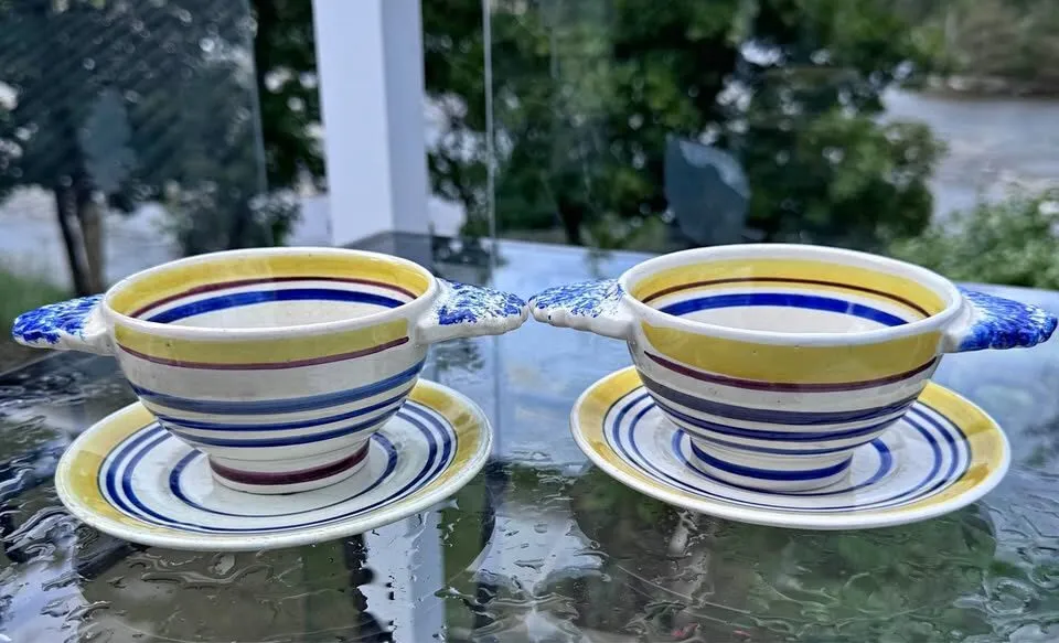 Antique Quimper 4-Pc Nested Porridge Set - Bowls & Matching Stands 1920-1930s - photo 1