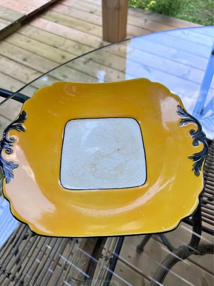 Antique Britannia Pottery Yellow Plate - c. 1880-1910 - photo 1