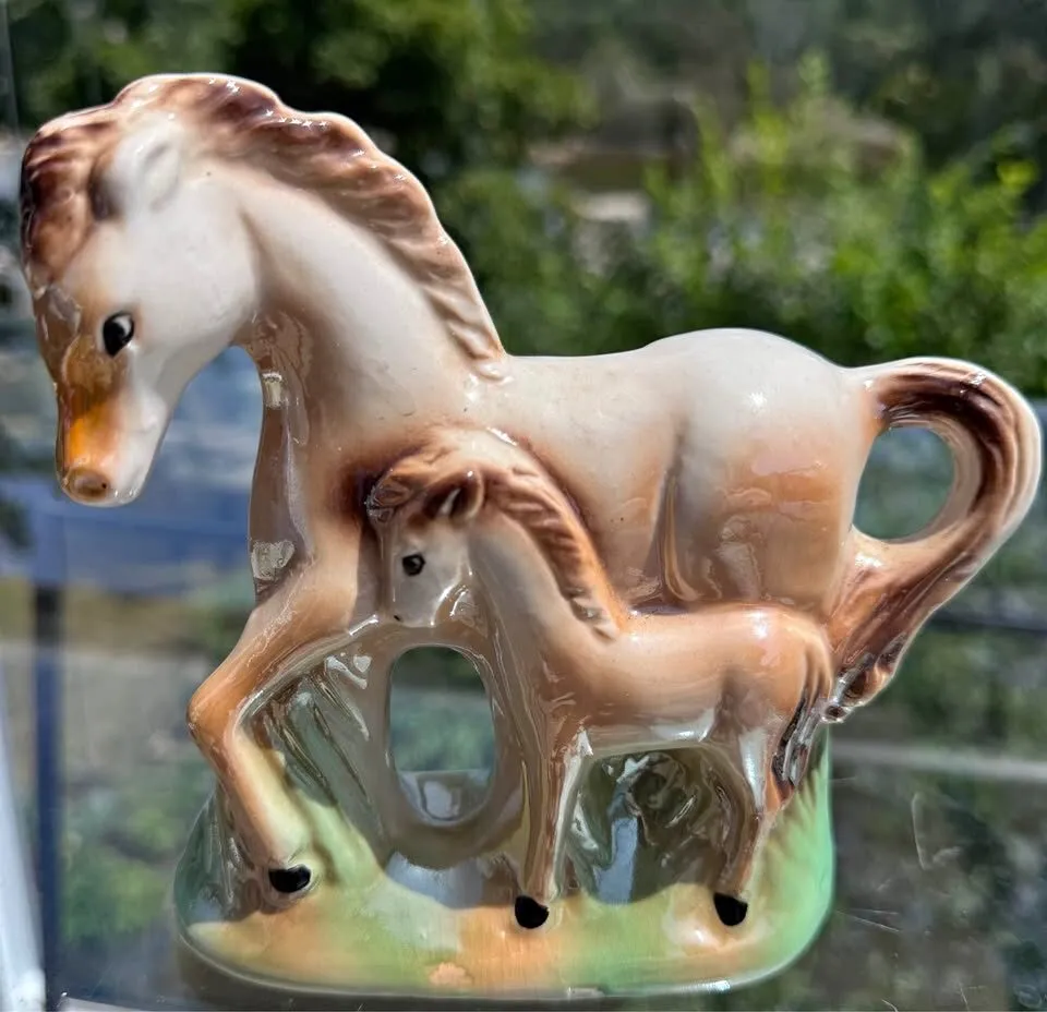 Beautiful Iridescent Lusterware Mare & Foal Statue (Made in Brazil) - photo 1