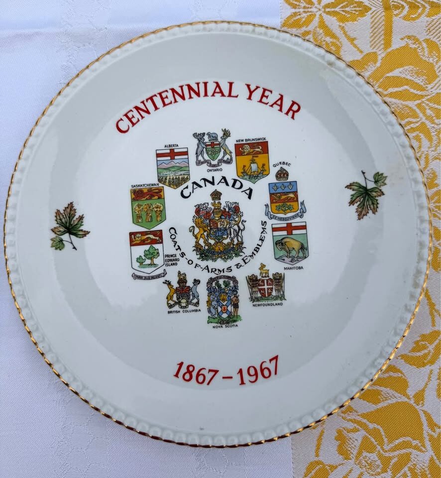 Vintage 1967 Canada Centennial Commemorative Plate – 8" Simpsons Potters - photo 1