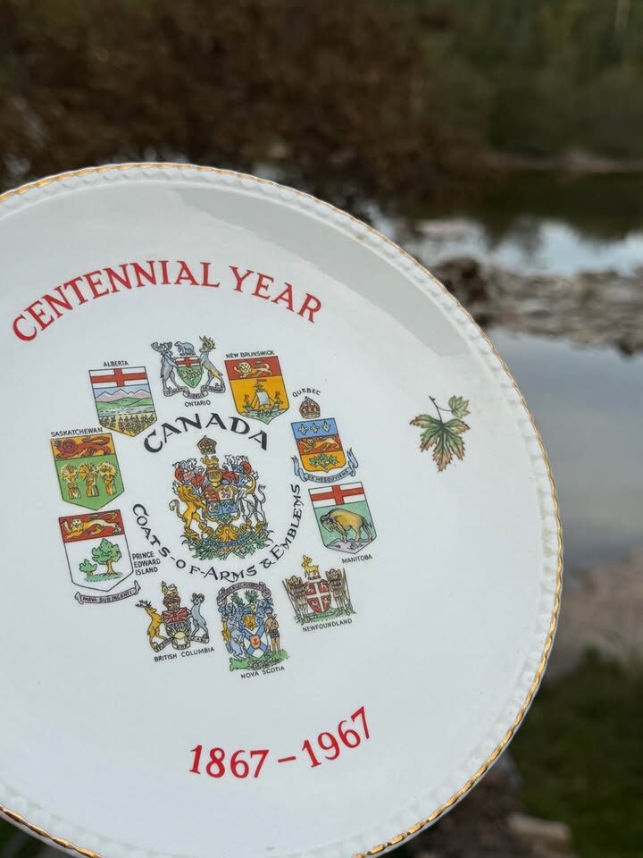 Vintage 1967 Canada Centennial Commemorative Plate – 8" Simpsons Potters - photo 7