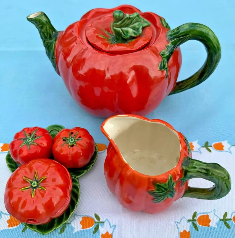 Vintage Ceramic Tomato Ware Set - 8 Pieces (Made in Japan) - photo 1