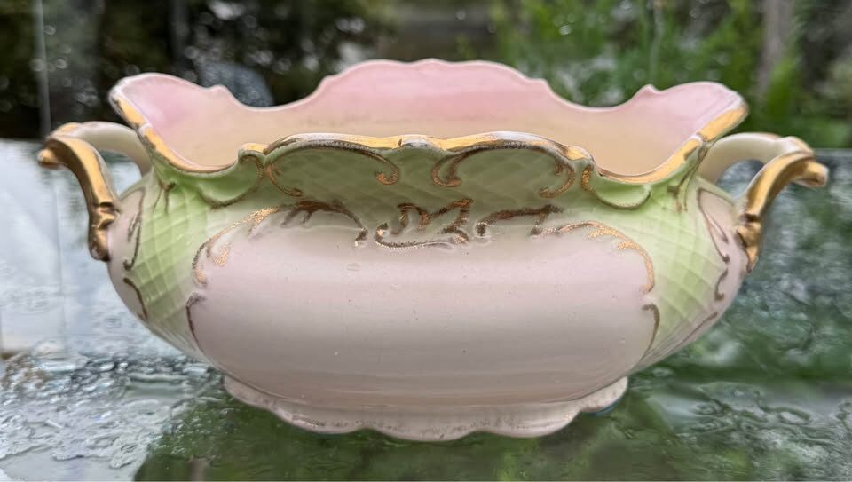 Antique S. Fielding & Co. (Crown Devon) Art Nouveau Centerpiece Bowl - c. 1890s - photo 7
