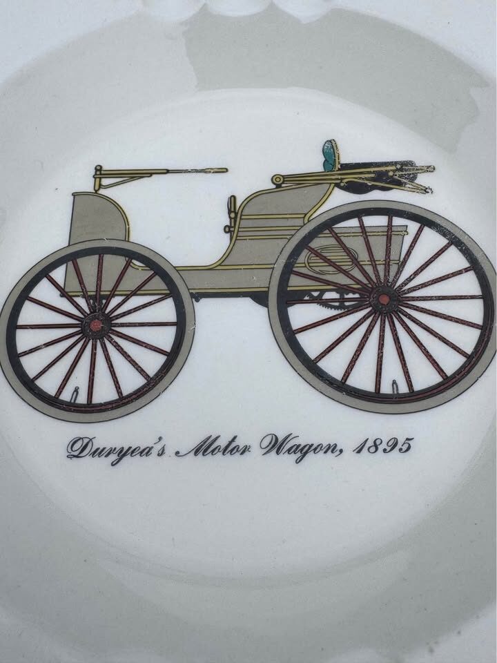 Vintage Collectible 1953 Homer Laughlin ashtray/Catchall - photo 2