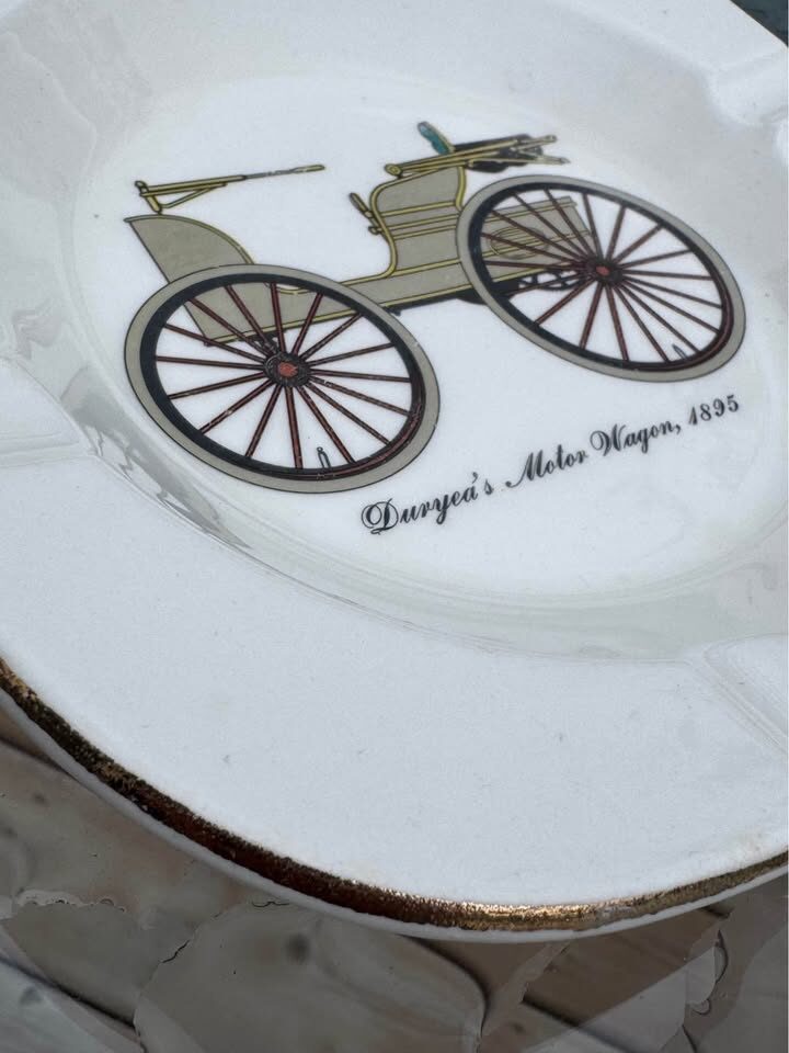 Vintage Collectible 1953 Homer Laughlin ashtray/Catchall - photo 4