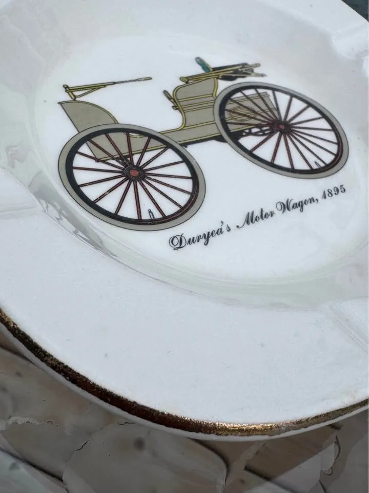 Vintage Collectible 1953 Homer Laughlin ashtray/Catchall - photo 4