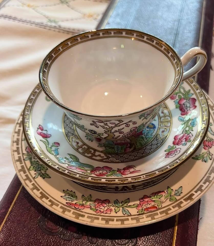 Vintage and Antique collector Teacup Sets - photo 10