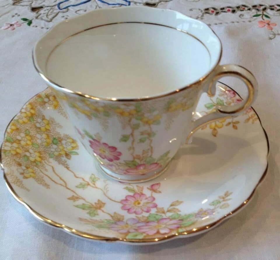 Vintage and Antique collector Teacup Sets - photo 8