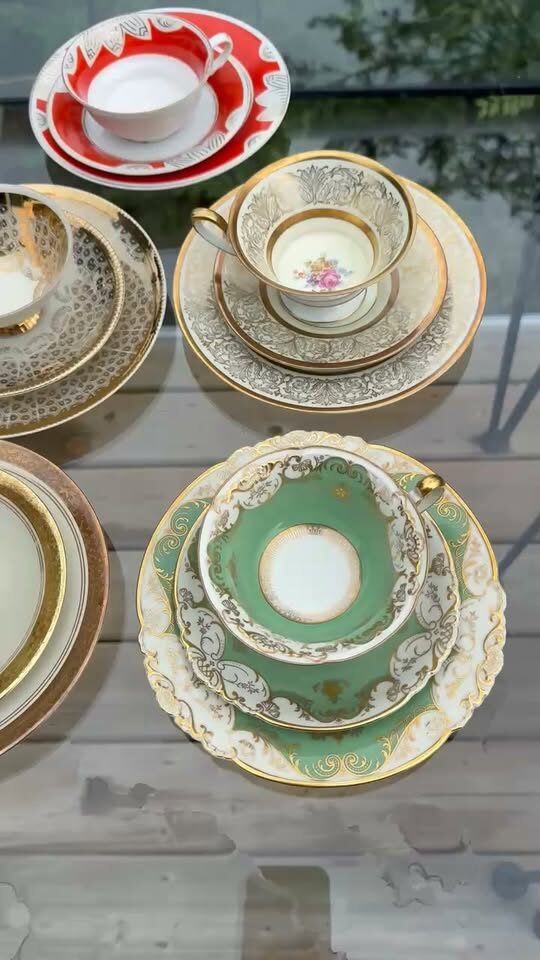 Vintage German Porcelain Tea Trios / Sammeltassen -Flawless Condition - photo 1