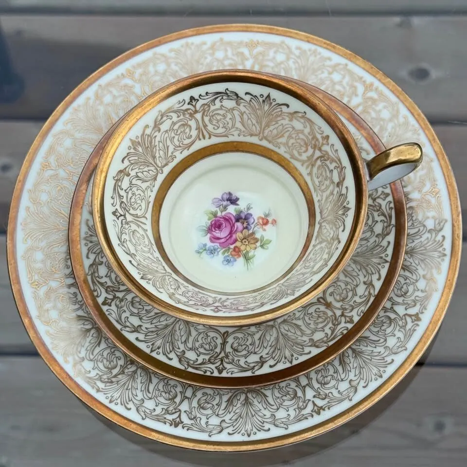 Vintage German Porcelain Tea Trios / Sammeltassen -Flawless Condition - photo 5