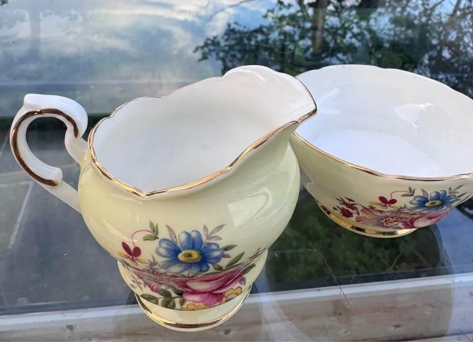 Vintage Paragon Fine Bone China Sugar & Creamer Set - Floral & Gold Trim - photo 4