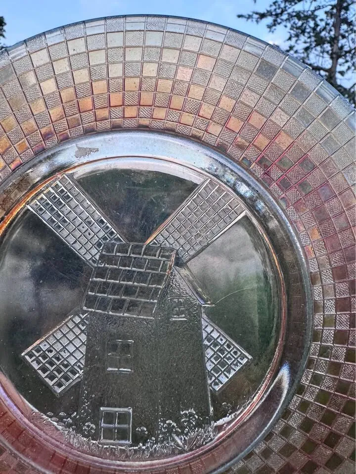 Vintage Hazel Atlas Windmill & Checkerboard Marigold Carnival Glass Plate (8") - photo 4