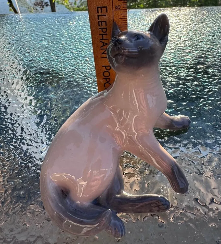 Vintage 1969-1973 Royal Copenhagen Porcelain Siamese Cat Figurine - #2862 - photo 5