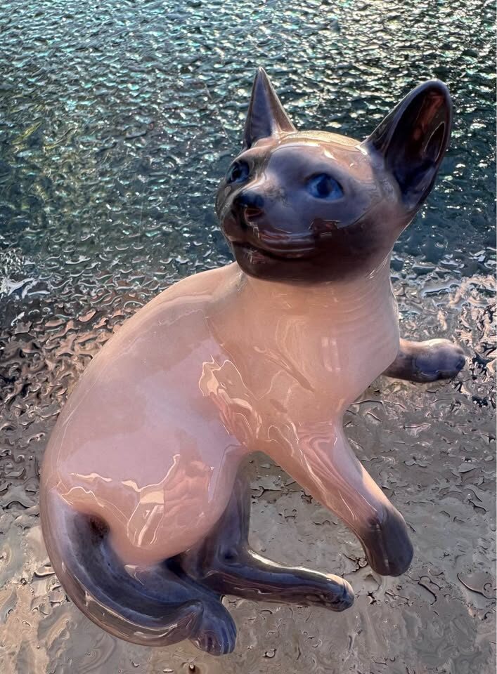 Vintage 1969-1973 Royal Copenhagen Porcelain Siamese Cat Figurine - #2862 - photo 8